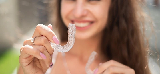 Invisible Braces for Adults featured